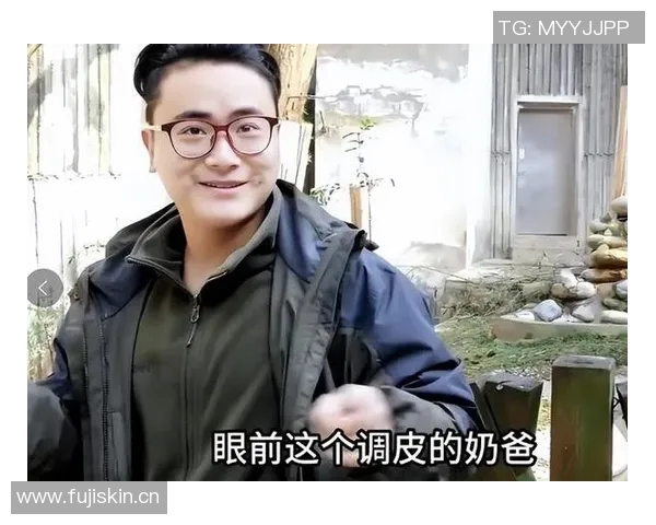 《某知名男演员因私人生活被曝光引发热议 粉丝与媒体态度分歧》